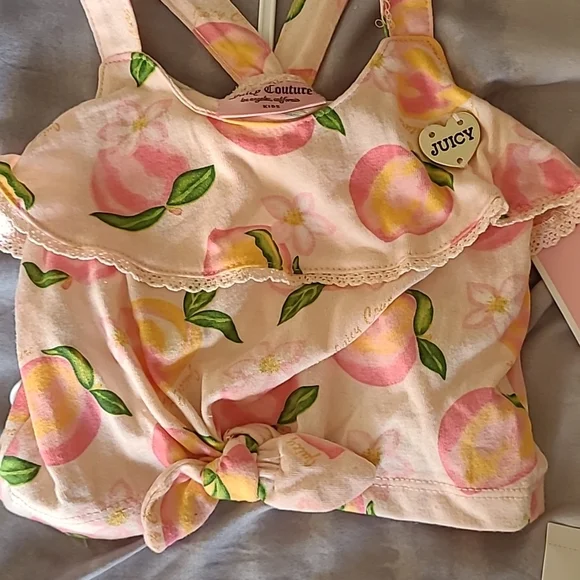 Juicy Couture, 2 Piece Set of top and shorts, Pink, 18 months - Picture 3 of 7